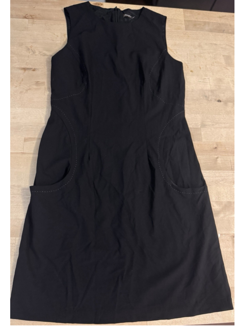 J mclaughlin Women’s Black Sleeveless Soft Wool Sheath Dress With Pockets Sz 6